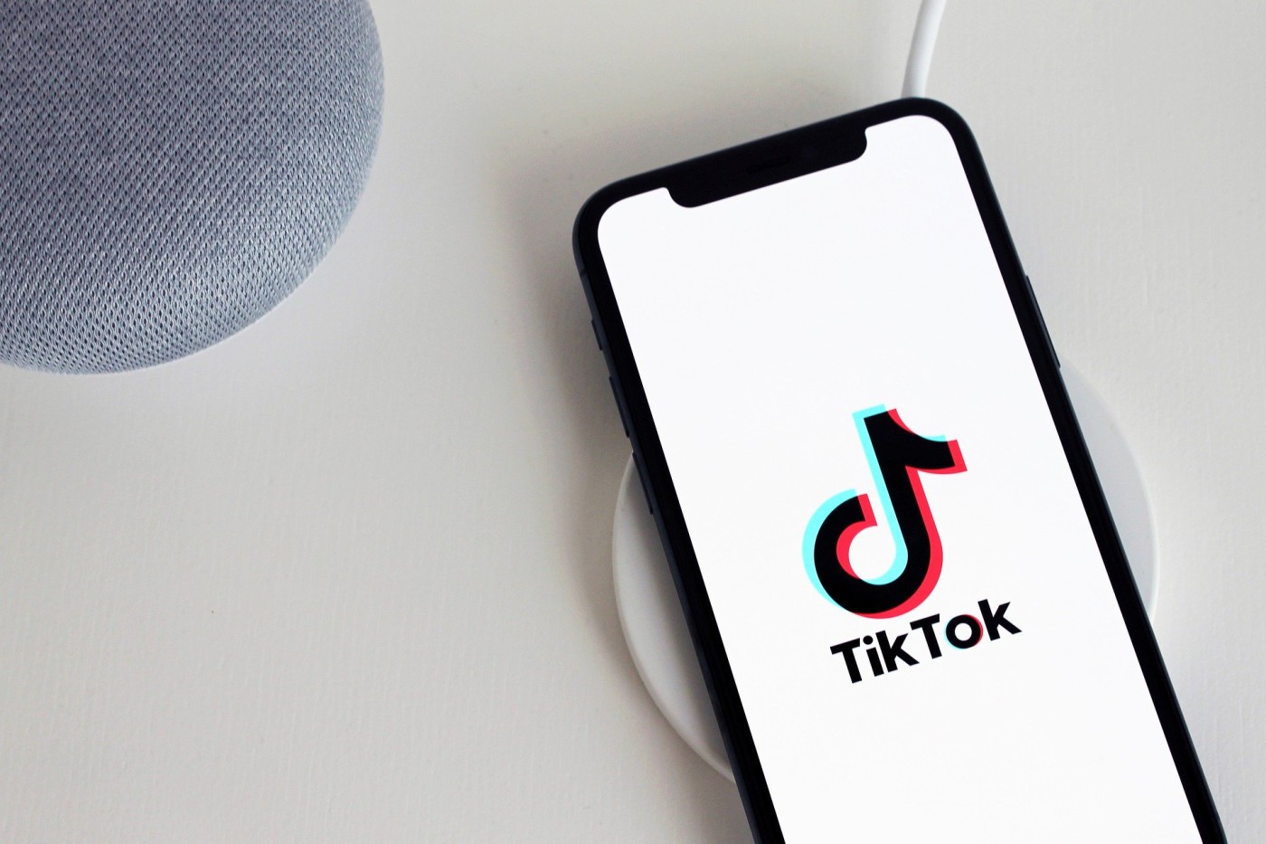 TikTok va vous proposer de recevoir des messages directs de tout le monde - iPhone Soft