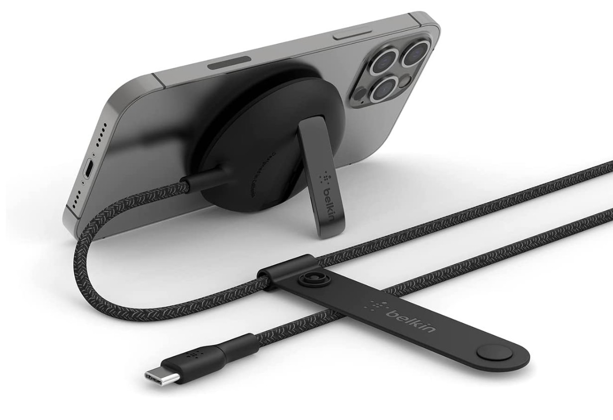 belkin chargeur sans fil portable magsafe boostcharge pro