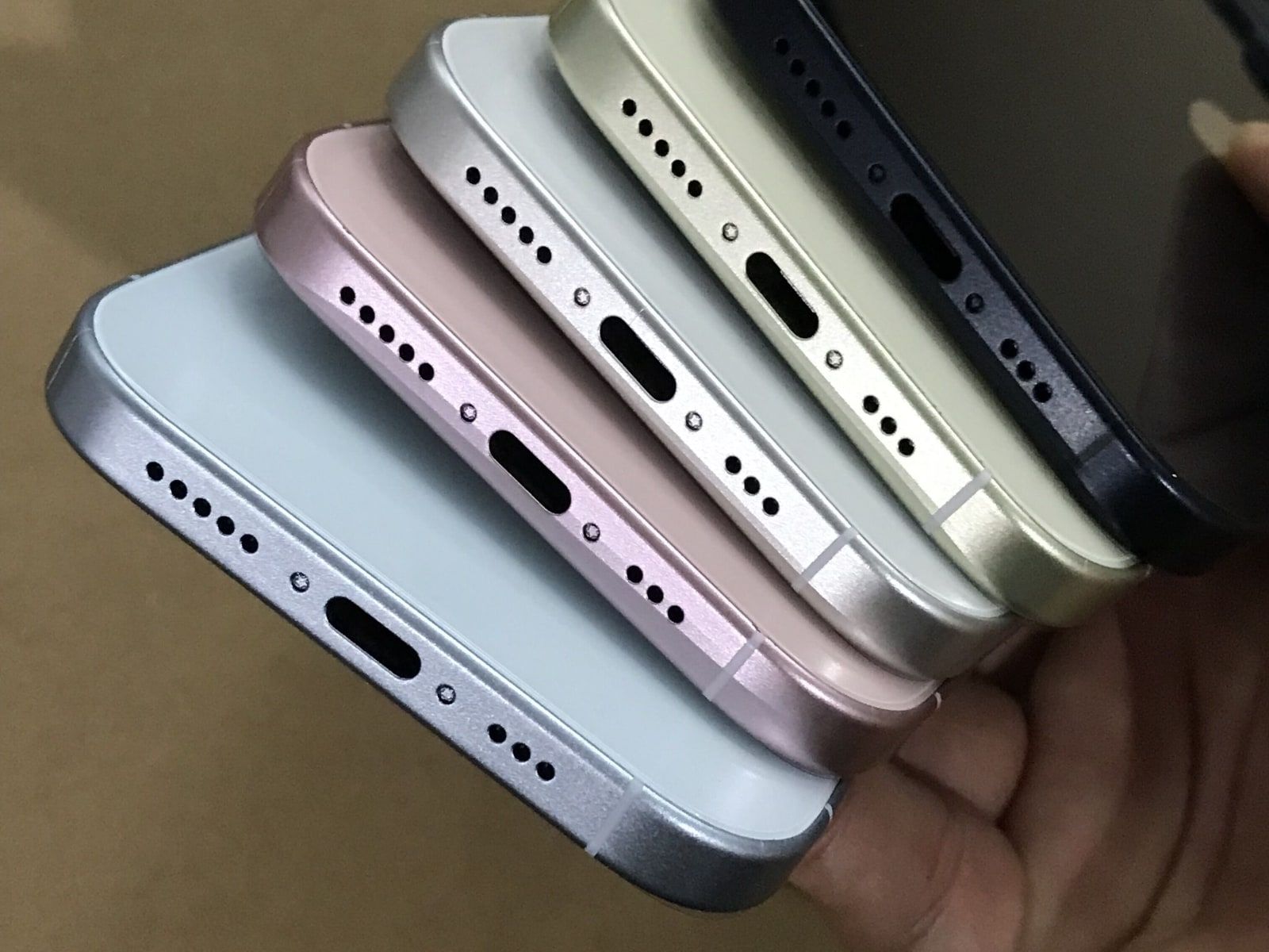 Voici les nouvelles couleurs des iPhone 15 et 15 Pro en 