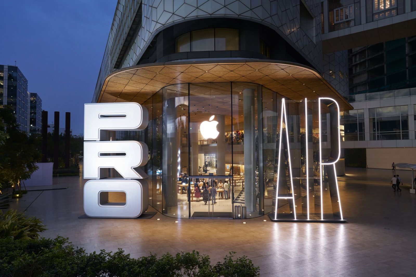 Apple Store : fini les grands écrans, place au retour du Genius Bar
