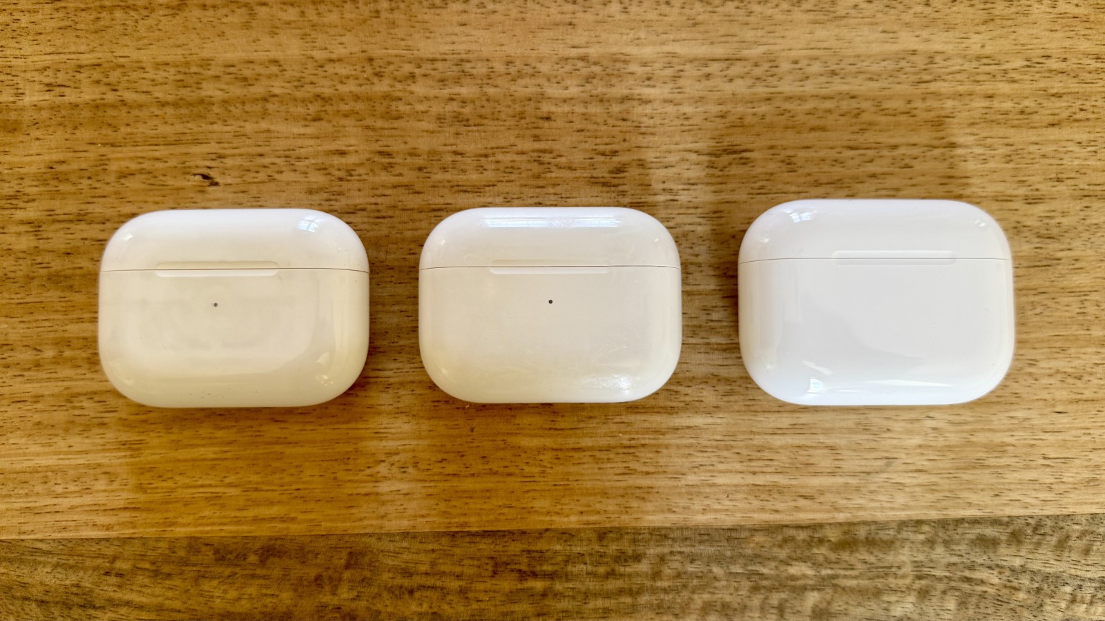Et si Apple intégrait un micro au boîtier des AirPods ?