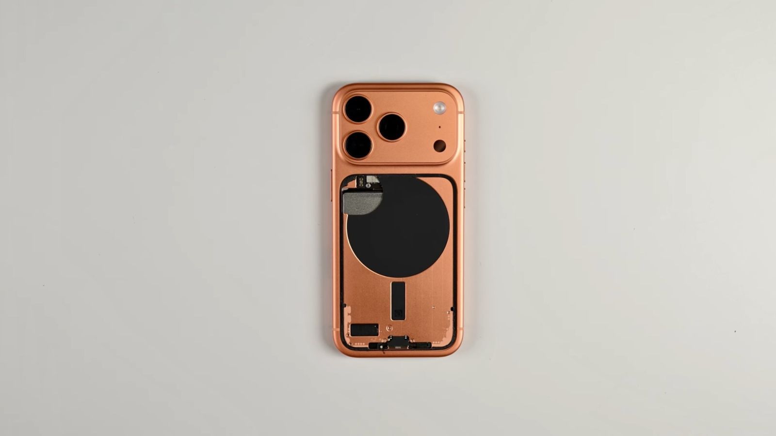 ifixit demontage iphone 17 pro