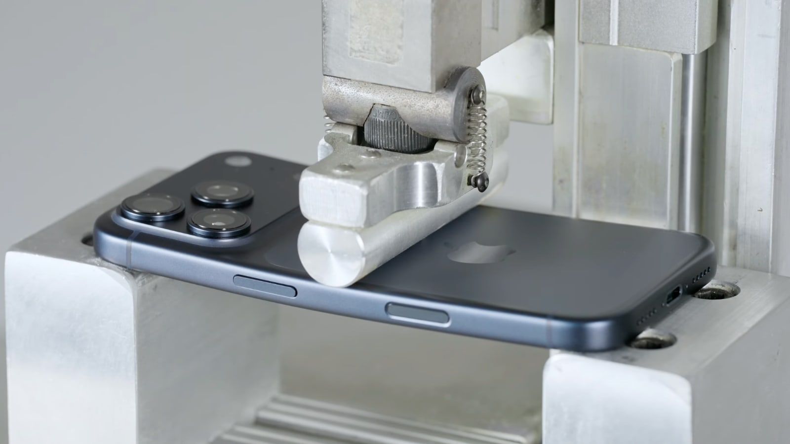 iphone 17 pro bend test