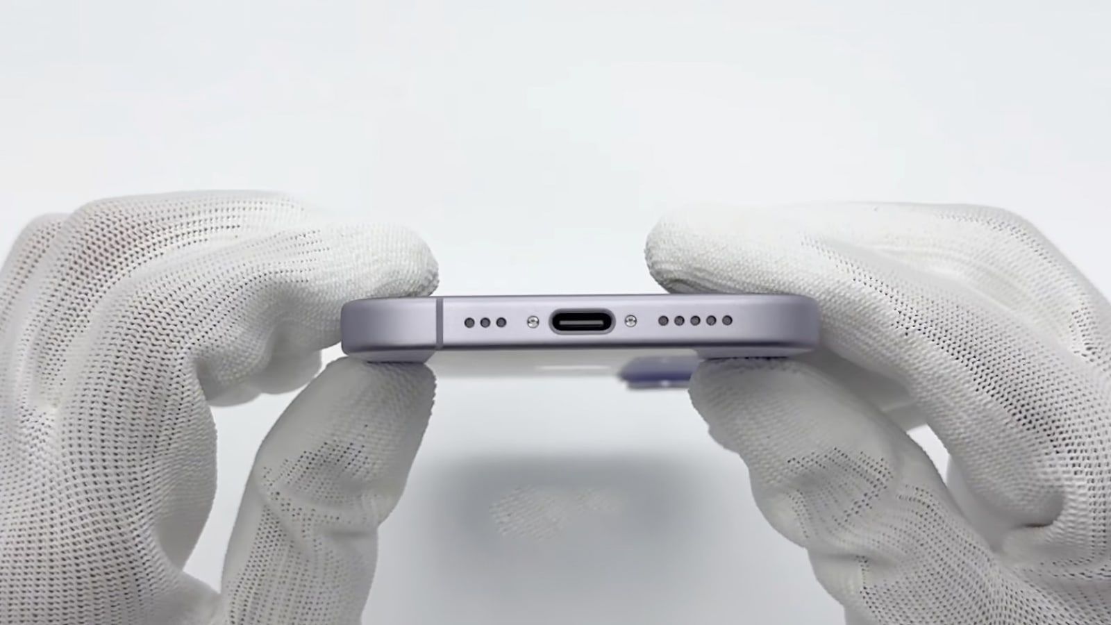 iphone 17 violet port usb c
