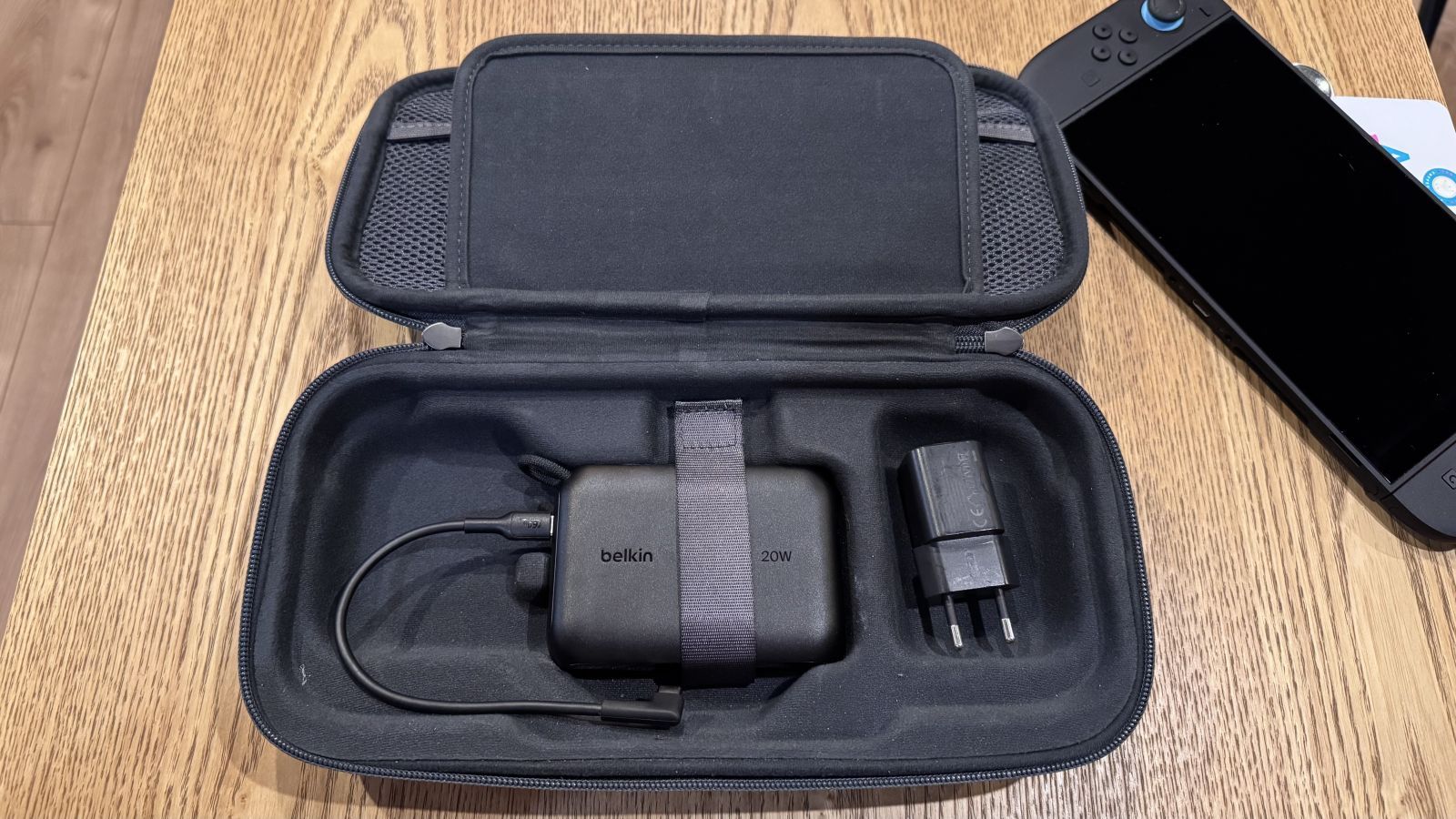 pochette etui housse belkin switch 2 batterie 3