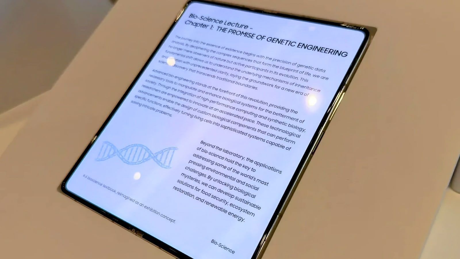 CES 2026 : Samsung dévoile l'écran sans pli des iPhone Fold et Galaxy Z Fold 8