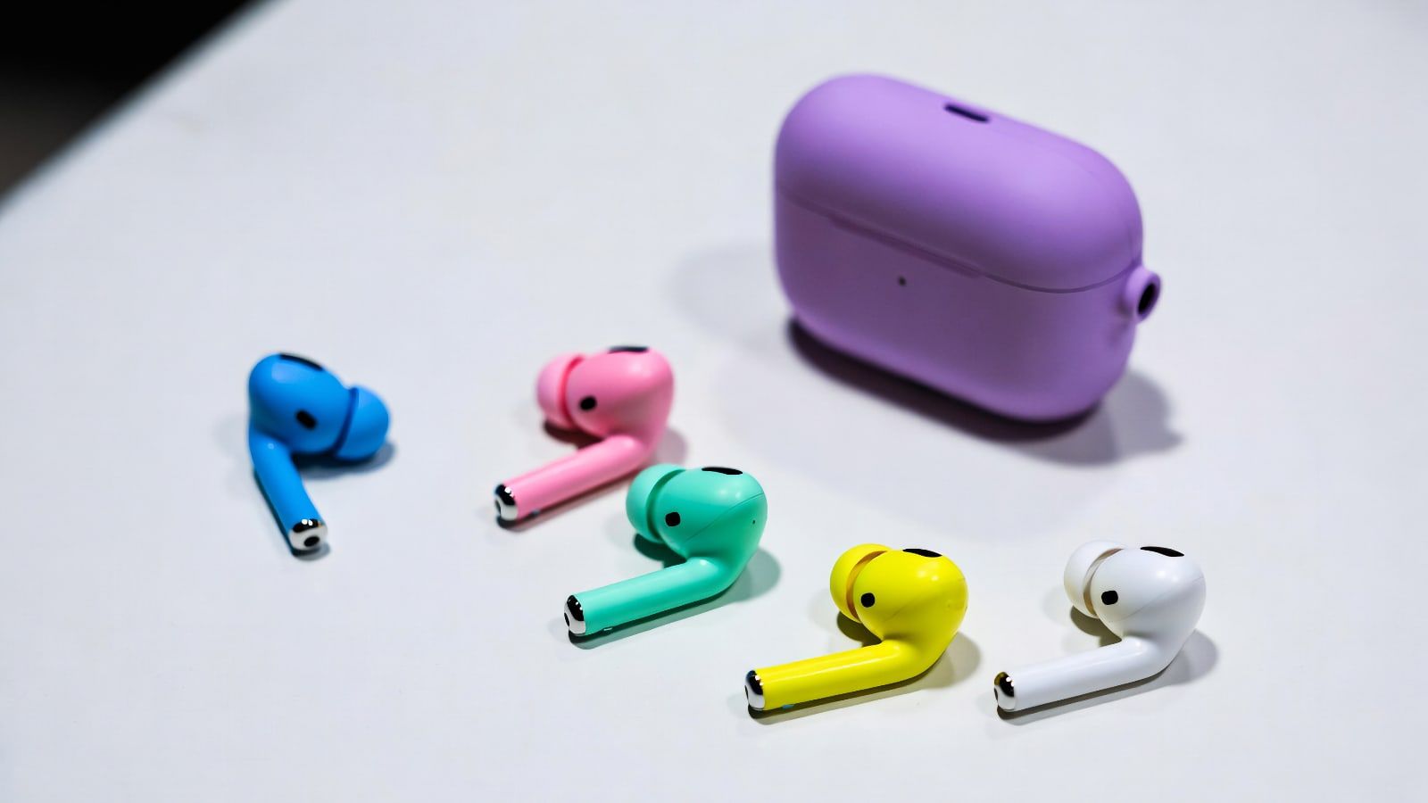 Apple doit lancer des AirPods Neo colorés à 69 €