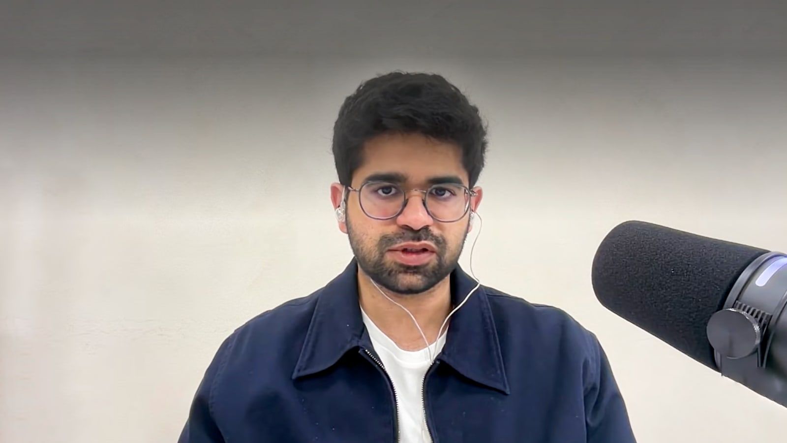 Le CEO de Perplexity défend l’iPhone : « Il n’est pas du tout menacé par l’IA »