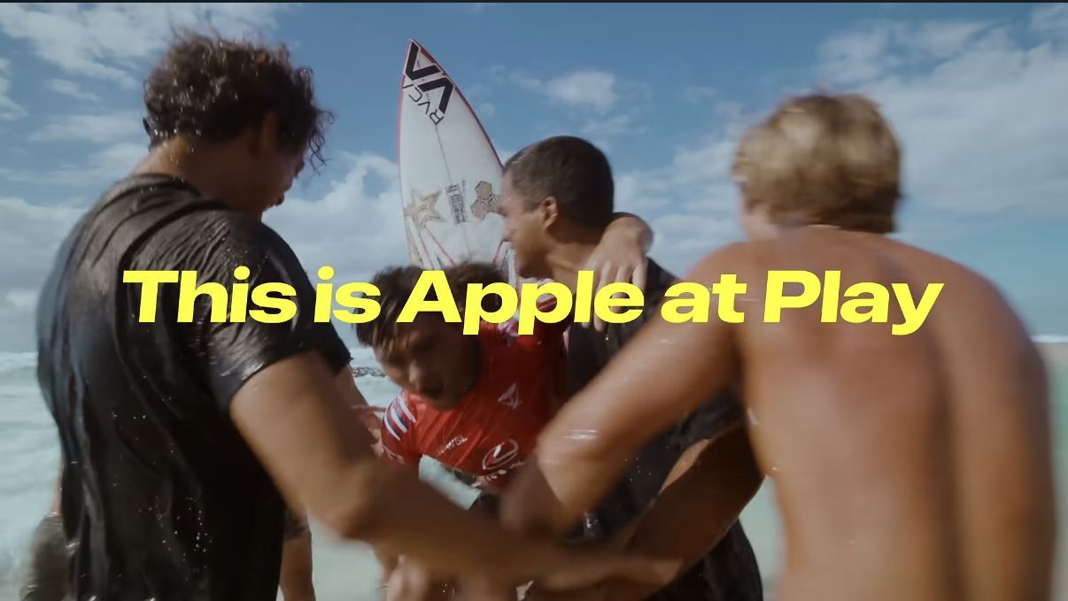 L'Apple Watch devient un équipement officiel pour les surfeurs professionnels