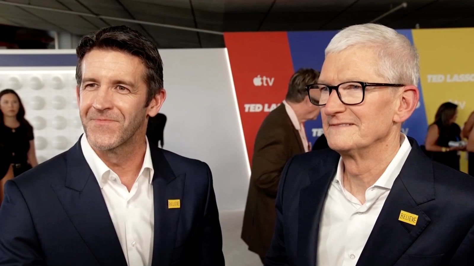 Tim Cook et John Ternus évoquent la transition et leurs séries préférées