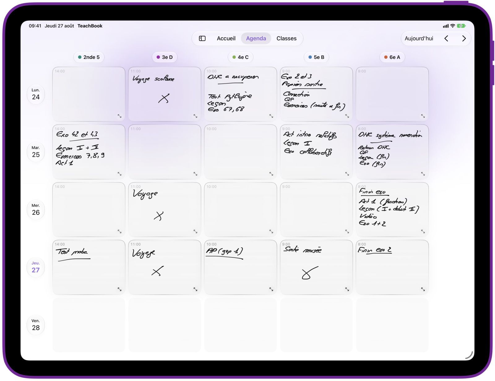 L'agenda hebdomadaire de TeachBook annoté à l'Apple Pencil