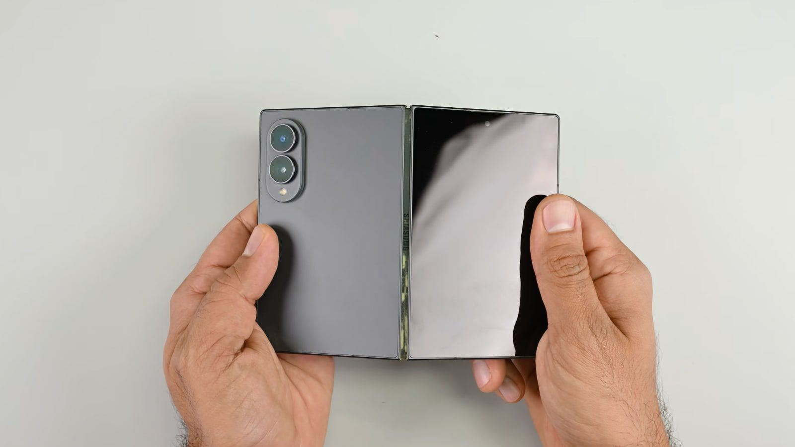 Démontage du Galaxy Z Fold8 : un avant-goût des défis de l’iPhone Ultra