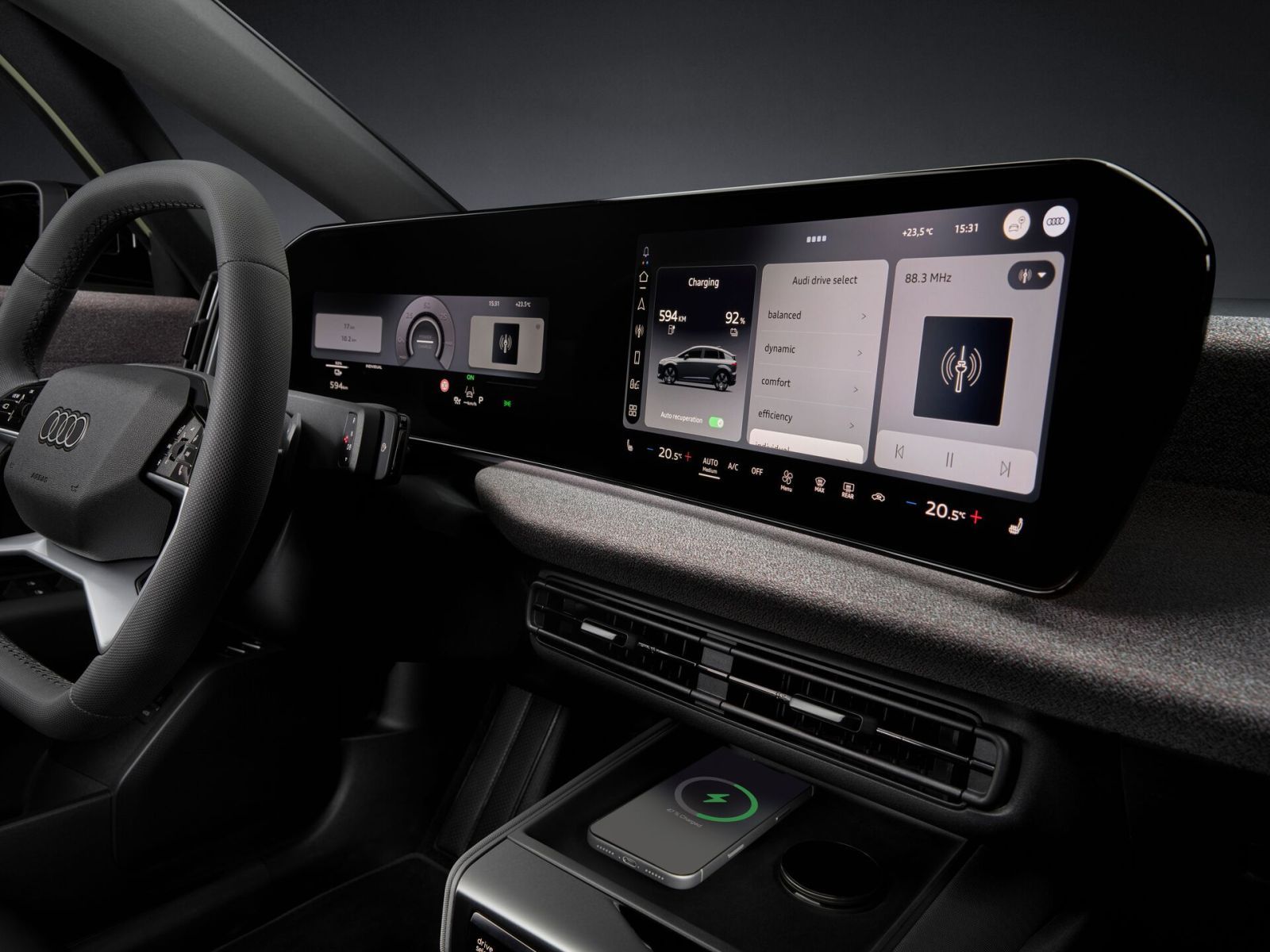 audi a2 e tron interieur