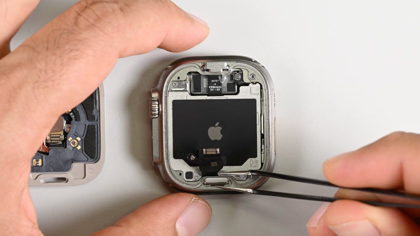 apple watch ultra 4 ifixit batterie