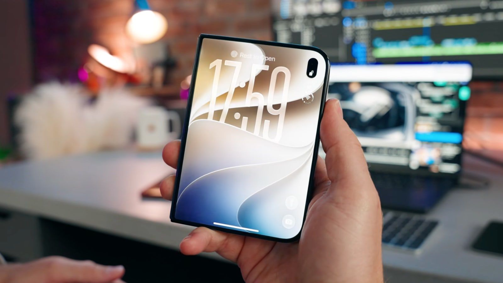 iphone duo allume plie main