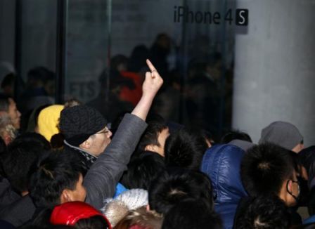 iPhone 4S : lancement interrompu en Chine après des heurts