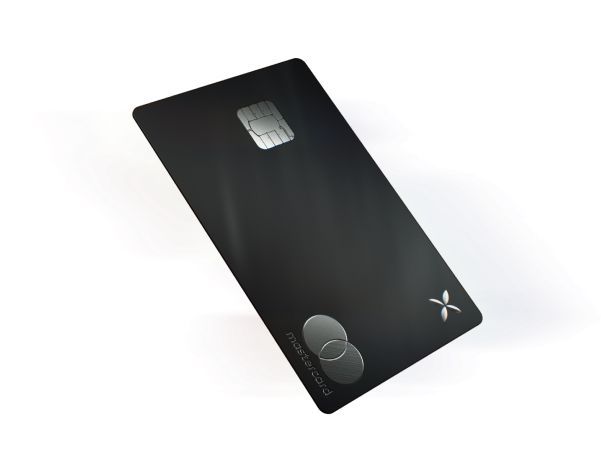 card x qonto card x qonto