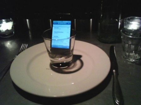 Insolite : améliorer la réception de l'iPhone 4 Insolite : améliorer la réception de l'iPhone 4