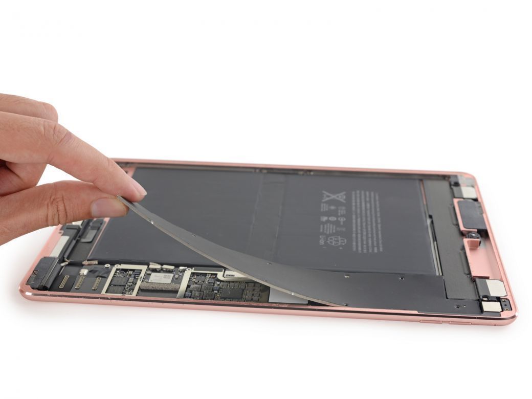 ipad-prod-9,7-demontage.jpg ipad-prod-9,7-demontage.jpg