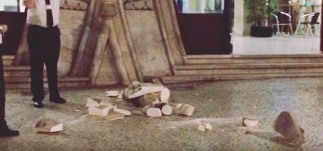 statue-cassee.jpg statue-cassee.jpg