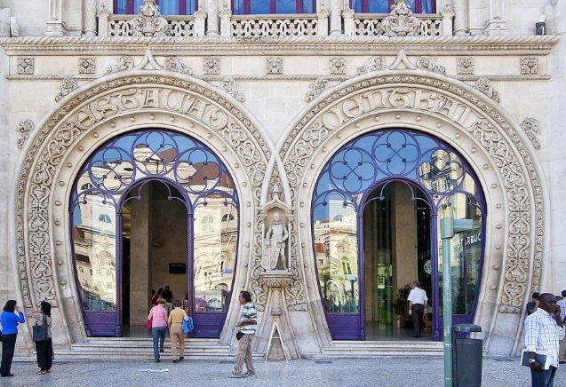 statue-lisbonne.jpg statue-lisbonne.jpg