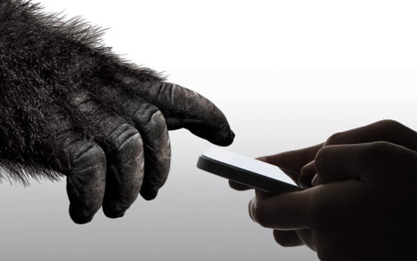 gorilla glass iphone 13