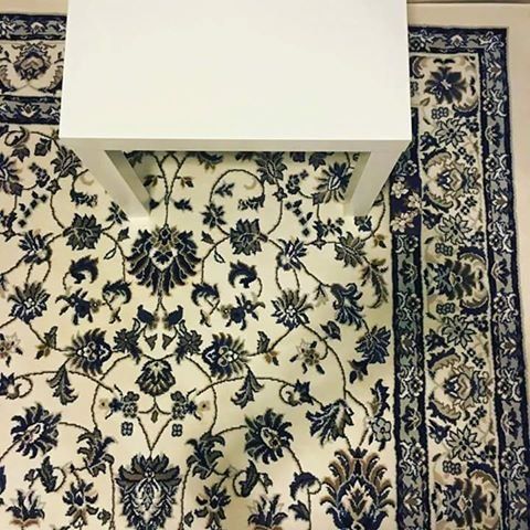 coque-iphone-cache-tapis.jpg coque-iphone-cache-tapis.jpg