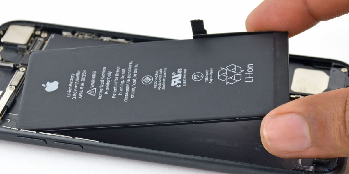 le-changement-d-une-batterie-a-se-passe-en-apple-store-iphone-soft