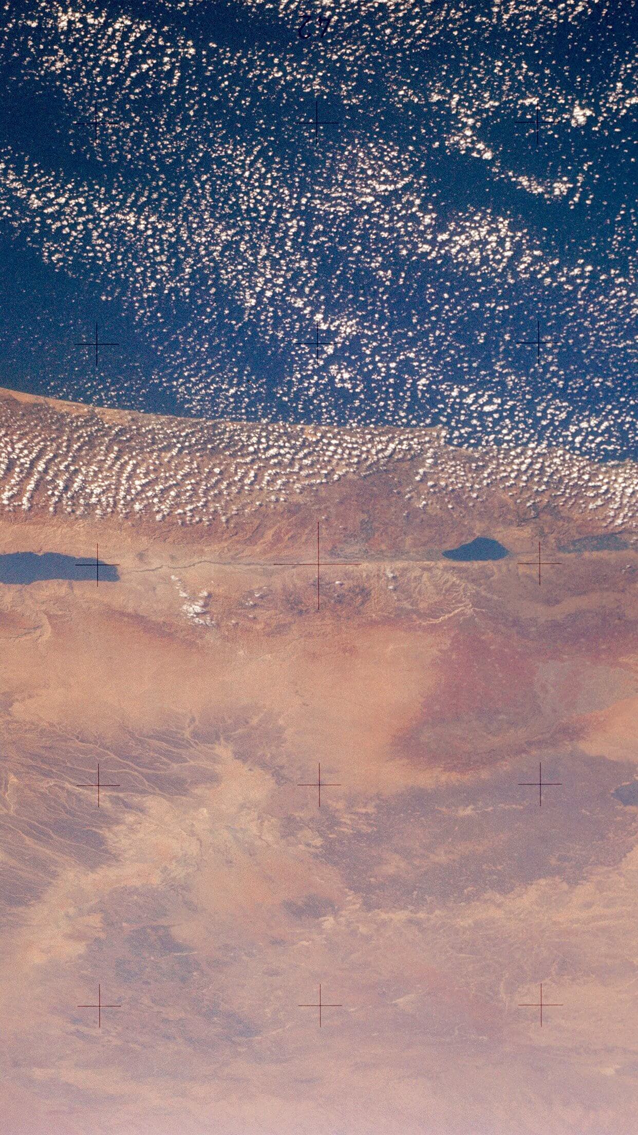 vue aerienne espace nature terre iphone 7 plus wallpaper vue aerienne espace nature terre iphone 7 plus wallpaper