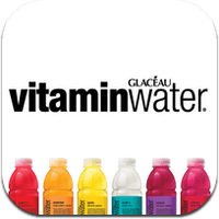 Vitaminwater recharge les iPhone dans des abris-bus aux USA